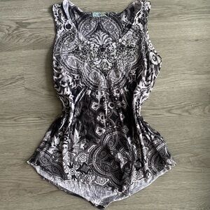 Umgee Black and Gray Patterned Tank Top